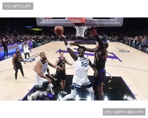 兰德尔凭借面筐持球攻击与高位策应作用显著优化了球队内线得分结构