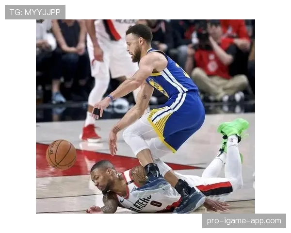 西亚卡姆利用挡拆创造投篮机会显著提升季后赛得分效率