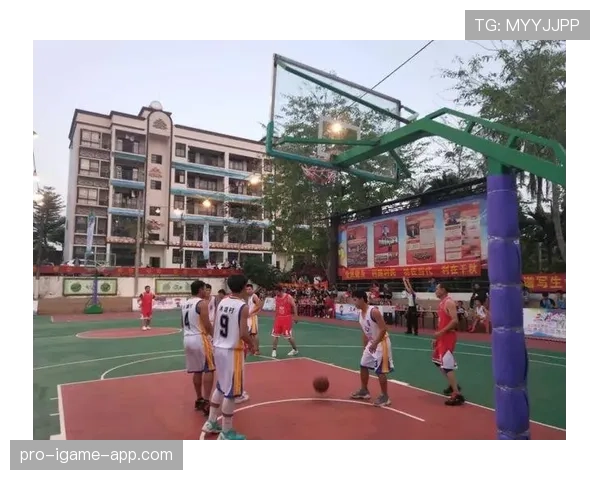 篮球比赛中14秒重置规则的具体含义与应用场景解析